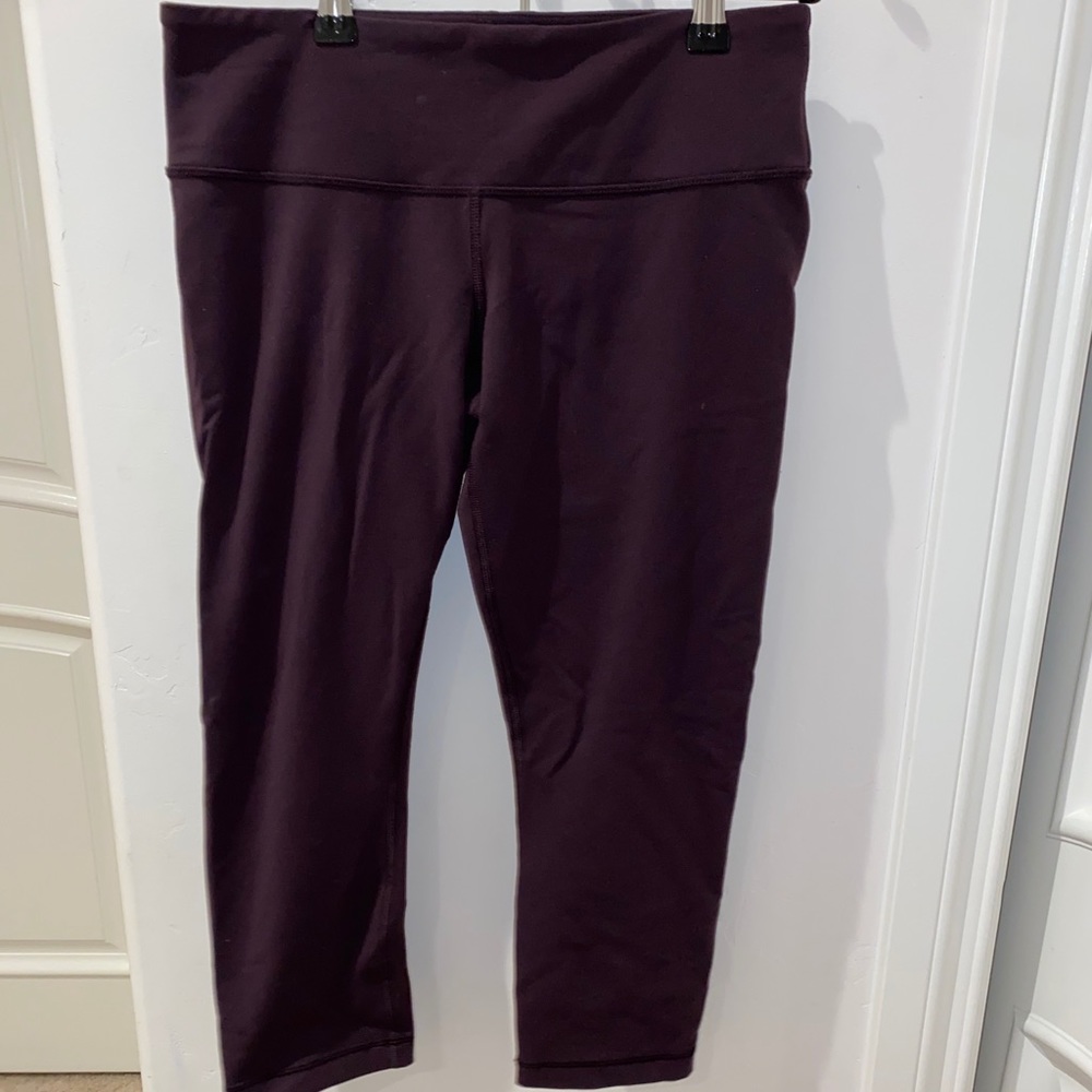 Lululemon Wunder Under Cropped Leggings
